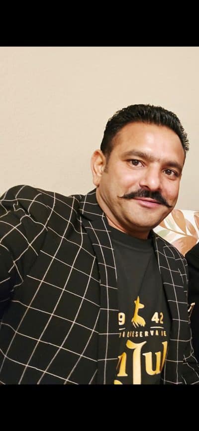 An image in Raj's male escort portfolio