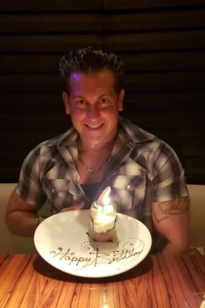 An image in Tully's male escort portfolio