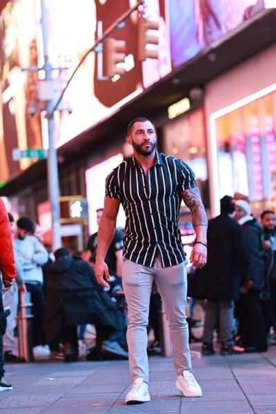 An image in Diego's male escort portfolio