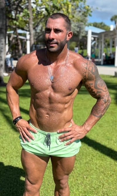 An image in Diego's male escort portfolio