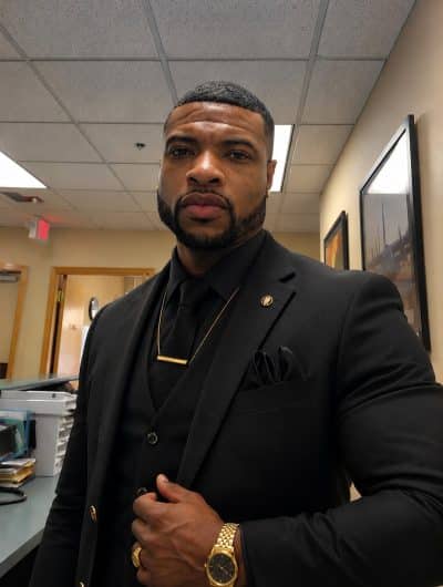 An image in Jamar's male escort portfolio