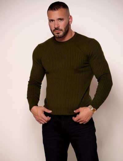 An image in Dominic's male escort portfolio