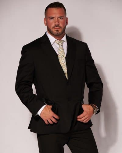An image in Dominic's male escort portfolio