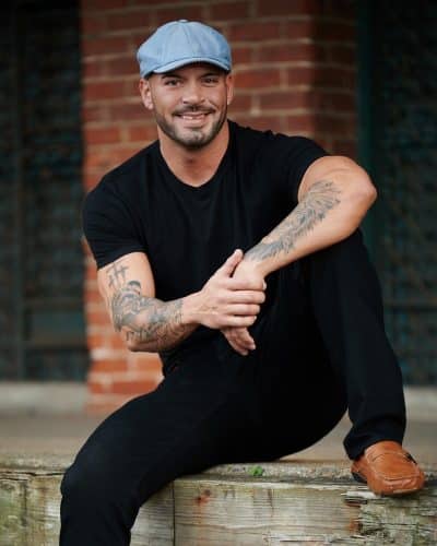 An image in Dominic's male escort portfolio