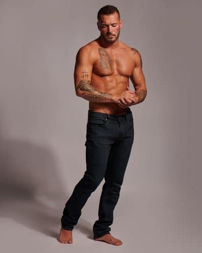 An image in Dominic's male escort portfolio