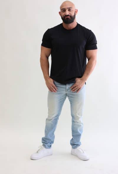 An image in Valentino's male escort portfolio