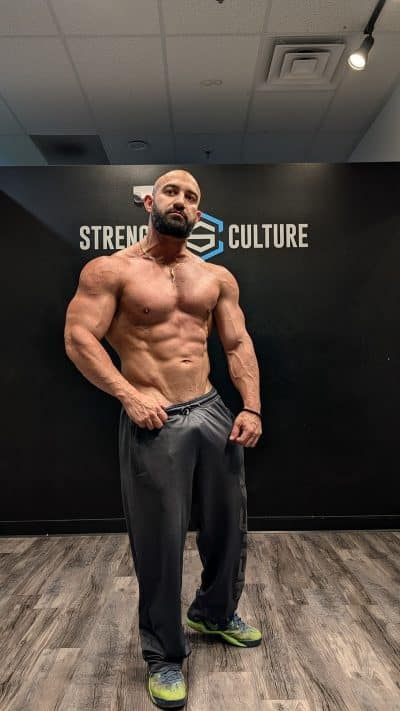 An image in Valentino's male escort portfolio