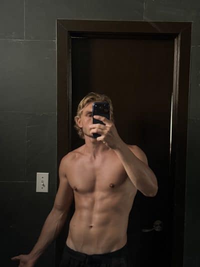 An image in Sviatoslav's male escort portfolio