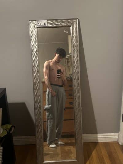 An image in Dylan's male escort portfolio