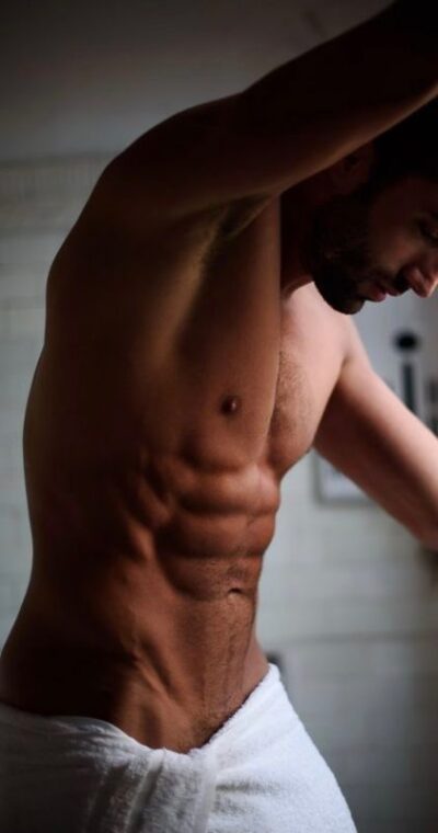 Male Escort Leon Faro
