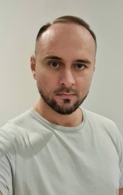 An image in Artur's male escort portfolio