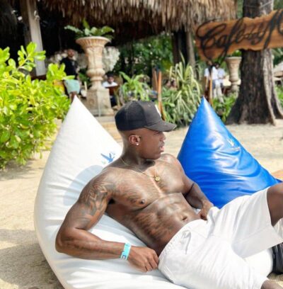 An image in Henry's male escort portfolio