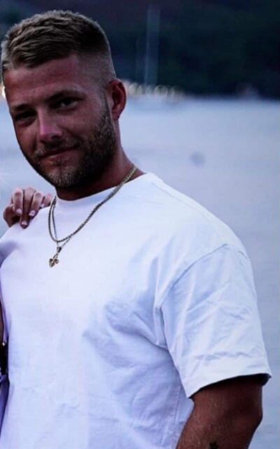 An image in Tommy's male escort portfolio