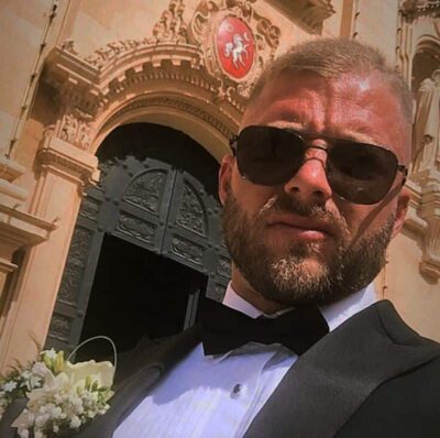 An image in Tommy's male escort portfolio