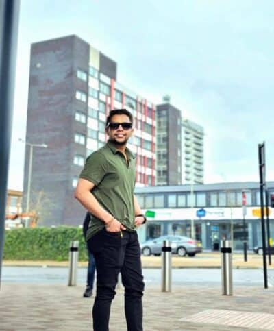 An image in Jay's male escort portfolio