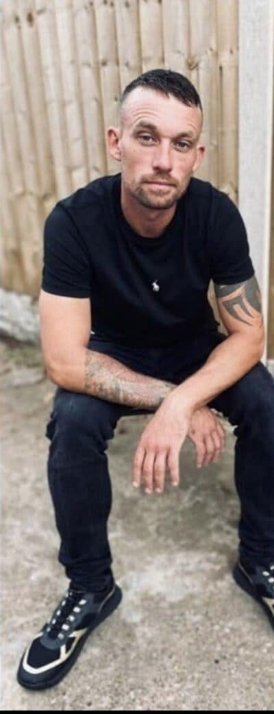 An image in Scott's male escort portfolio