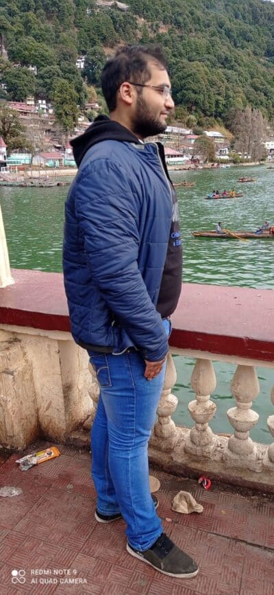 An image in Aadish's male escort portfolio