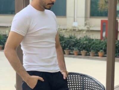 Male Escort Aryan
