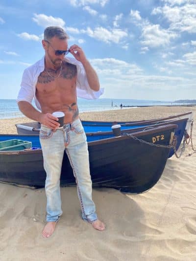 An image in Harry's male escort portfolio