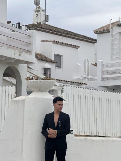 An image in Daniel's male escort portfolio