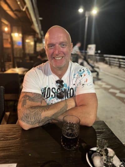 An image in Dan's male escort portfolio