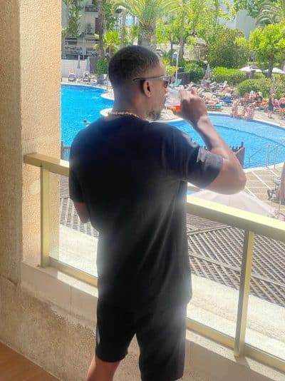 An image in Denzel's male escort portfolio