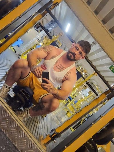 An image in Tye's male escort portfolio