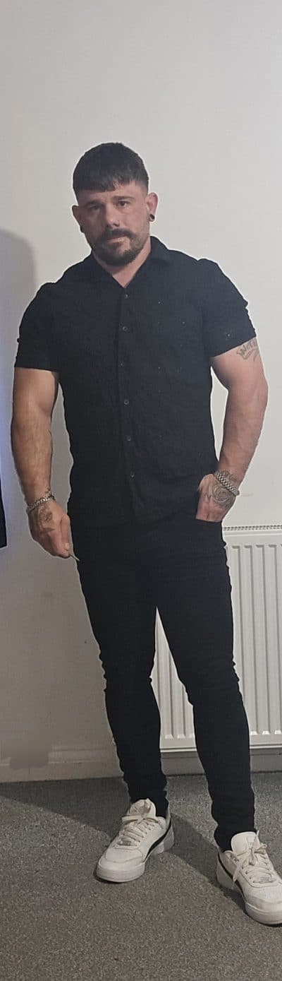 An image in Tye's male escort portfolio