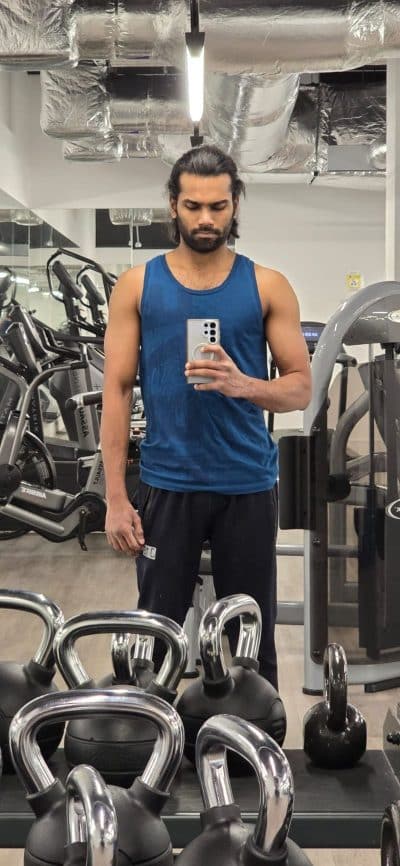 An image in Anshad's male escort portfolio