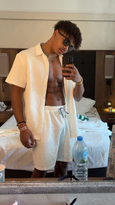 An image in Thomas's male escort portfolio