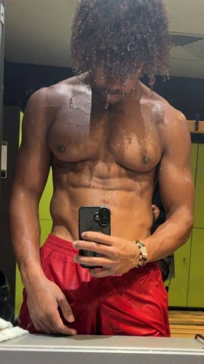 An image in Thomas's male escort portfolio