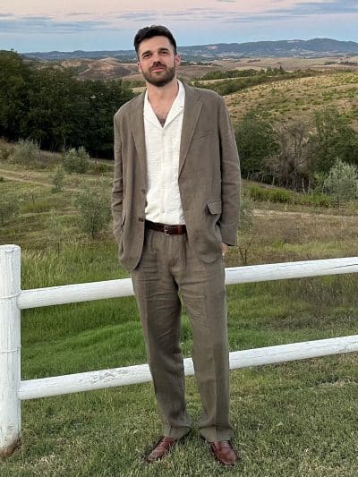 An image in Emanuele's male escort portfolio