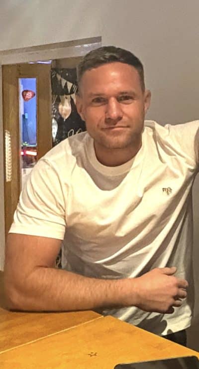 An image in Liam's male escort portfolio