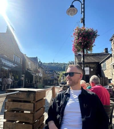 An image in James Devereaux 's male escort portfolio