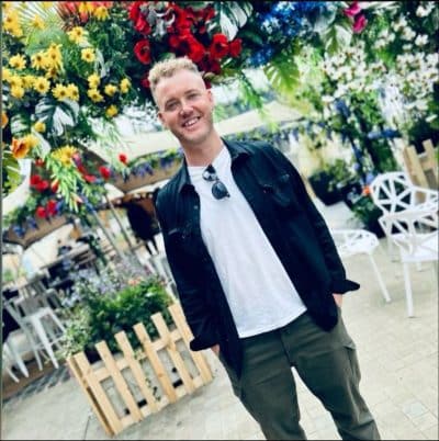 An image in James Devereaux 's male escort portfolio