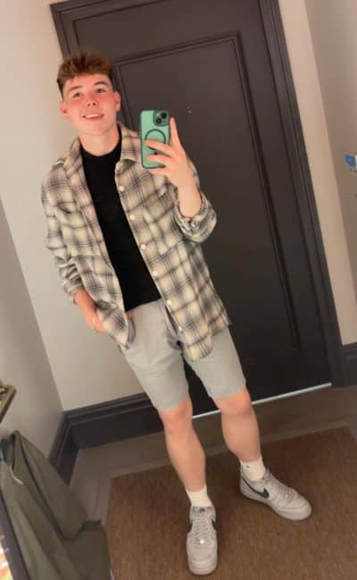 An image in Seb's male escort portfolio