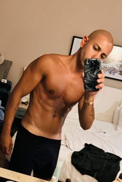 An image in H's male escort portfolio