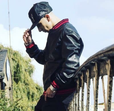 An image in H's male escort portfolio