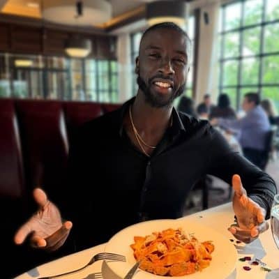 An image in Juan's male escort portfolio