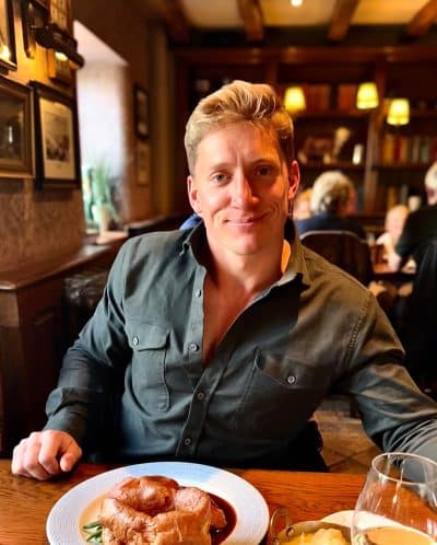 An image in Zander's male escort portfolio