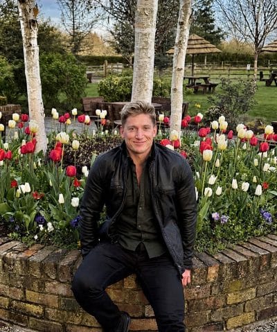 An image in Zander's male escort portfolio