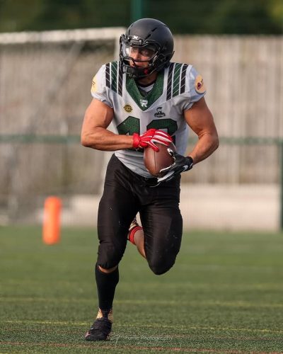 An image in Zander's male escort portfolio