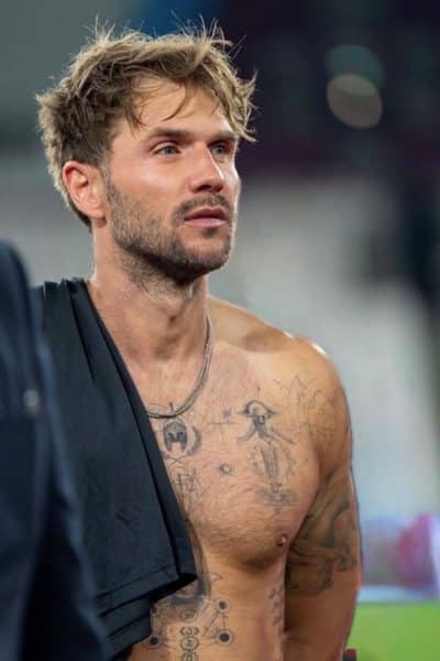 An image in Arthur's male escort portfolio