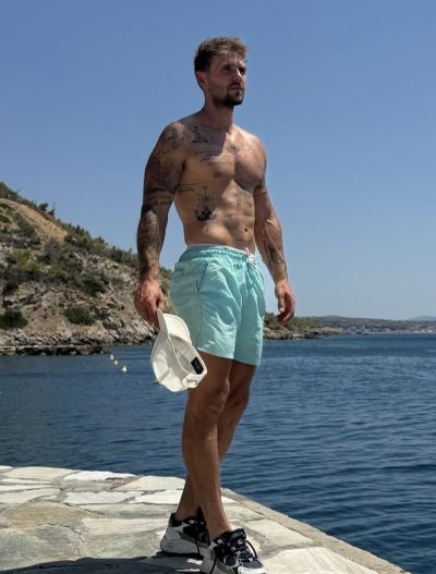 An image in Arthur's male escort portfolio