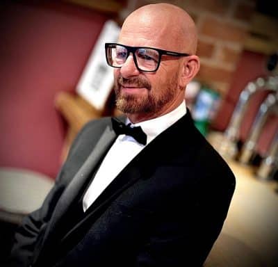 An image in Wil's male escort portfolio