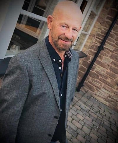 An image in Wil's male escort portfolio