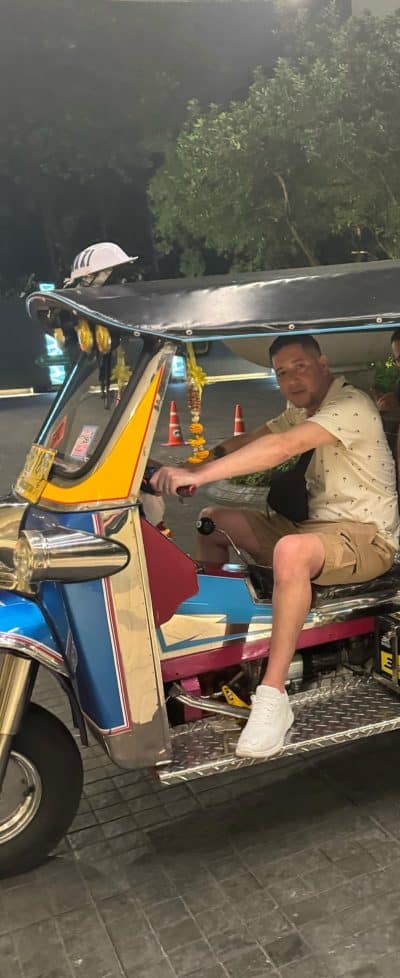 An image in Alex's male escort portfolio