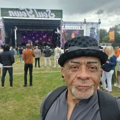 An image in John's male escort portfolio