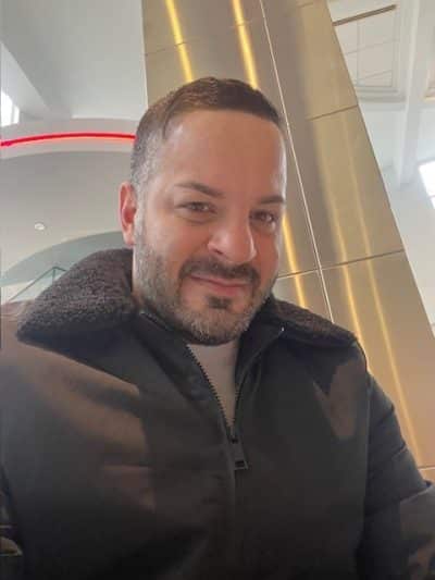 An image in Oliver's male escort portfolio