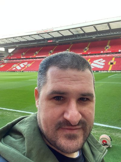 An image in Cuneyt's male escort portfolio